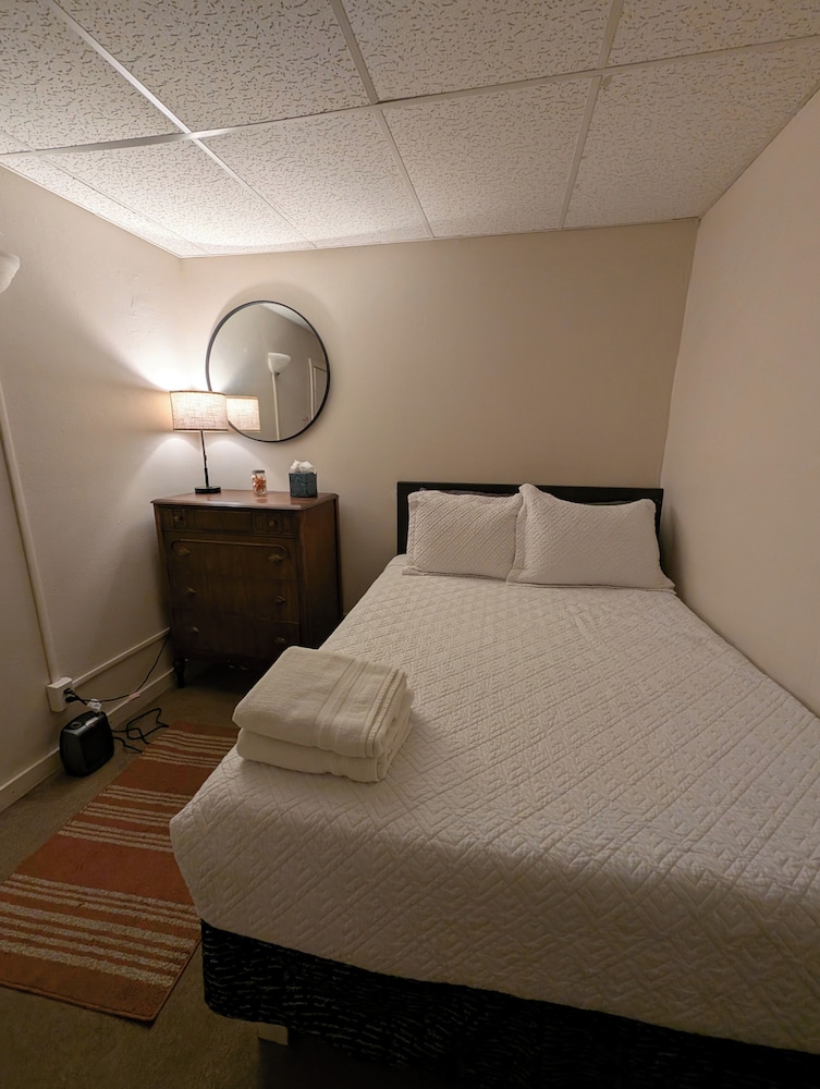 Inn the Clouds Hostel & Inn 26/75