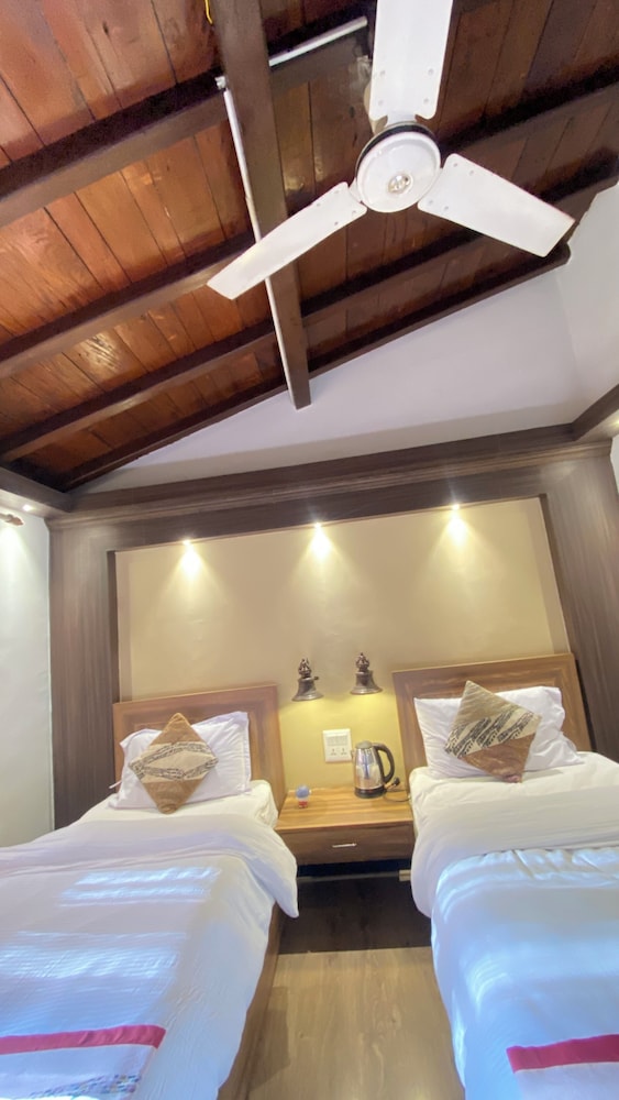 Shiva Guest House 24/50