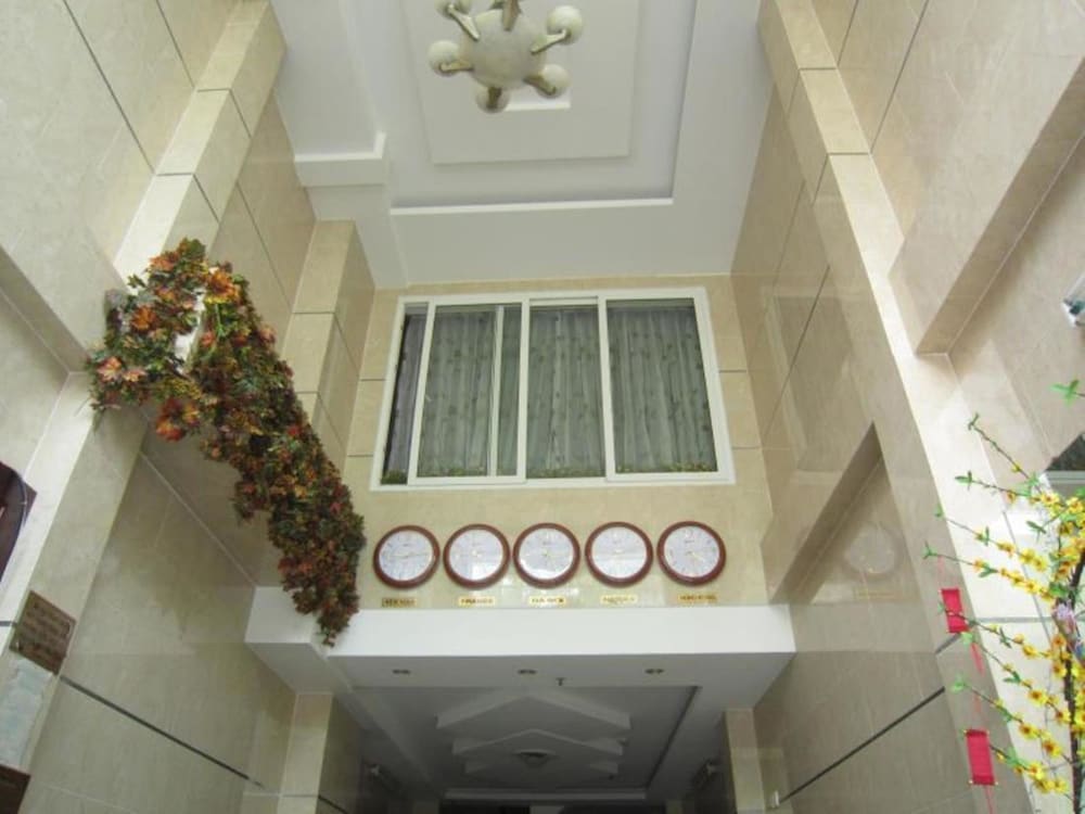 Hoang Thanh Thuy Hotel 1 9/77