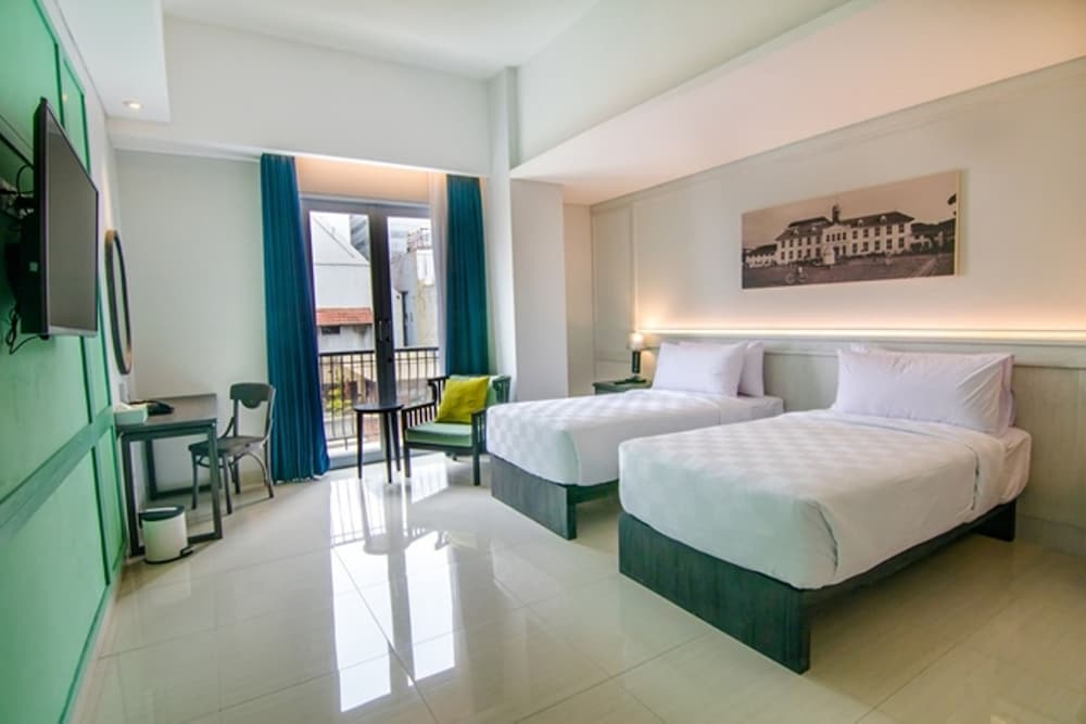 Jambuluwuk Thamrin Hotel 21/62
