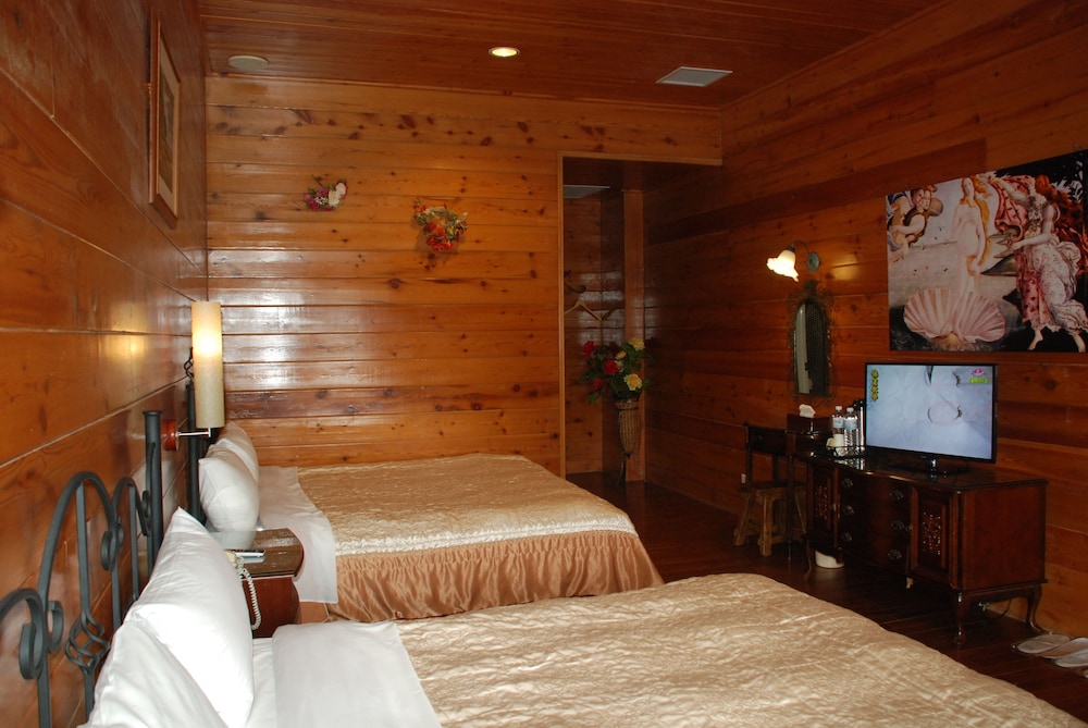 Liching Garden Villa 23/50