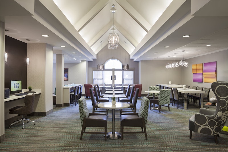 Cambridge Suites Mississauga 11/22