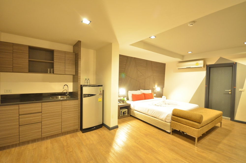 H2 Hotel 32/48