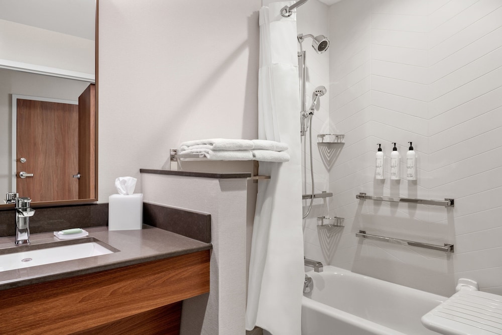 Fairfield Inn & Suites by Marriott Cape Girardeau 18/18