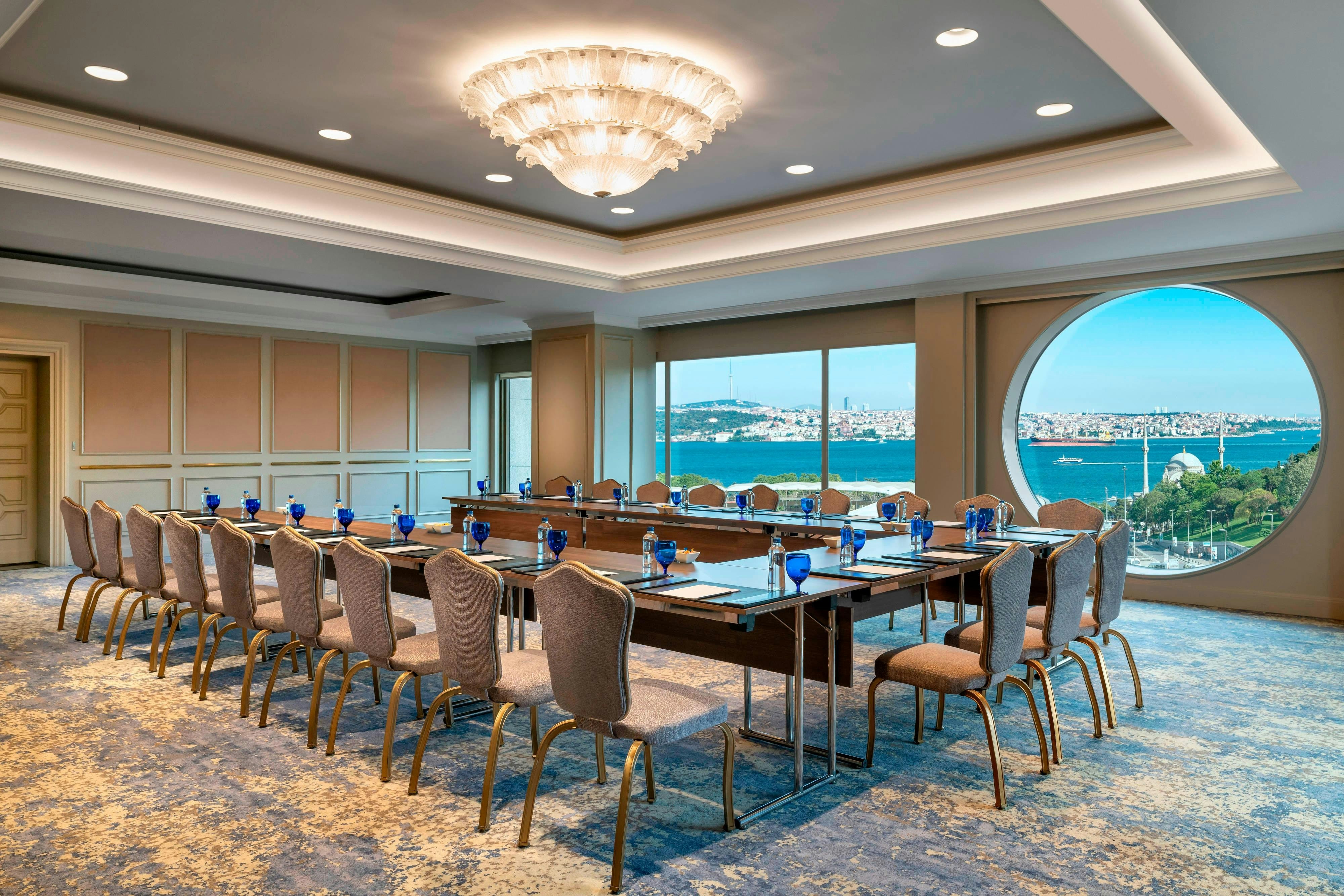The Ritz Carlton Istanbul 44/50