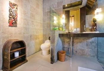 Villa Puri Darma Agung 16/65