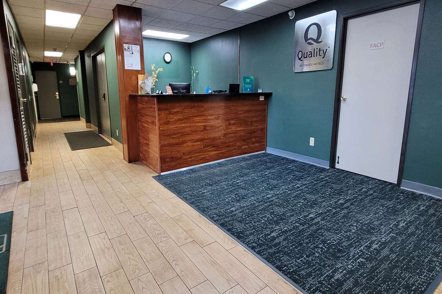 Quality Inn & Suites Columbia I-70 4/34