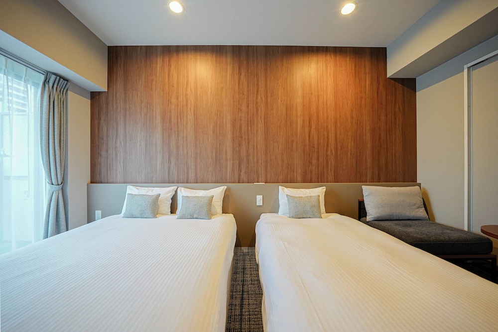 Nico Hotel 17/50