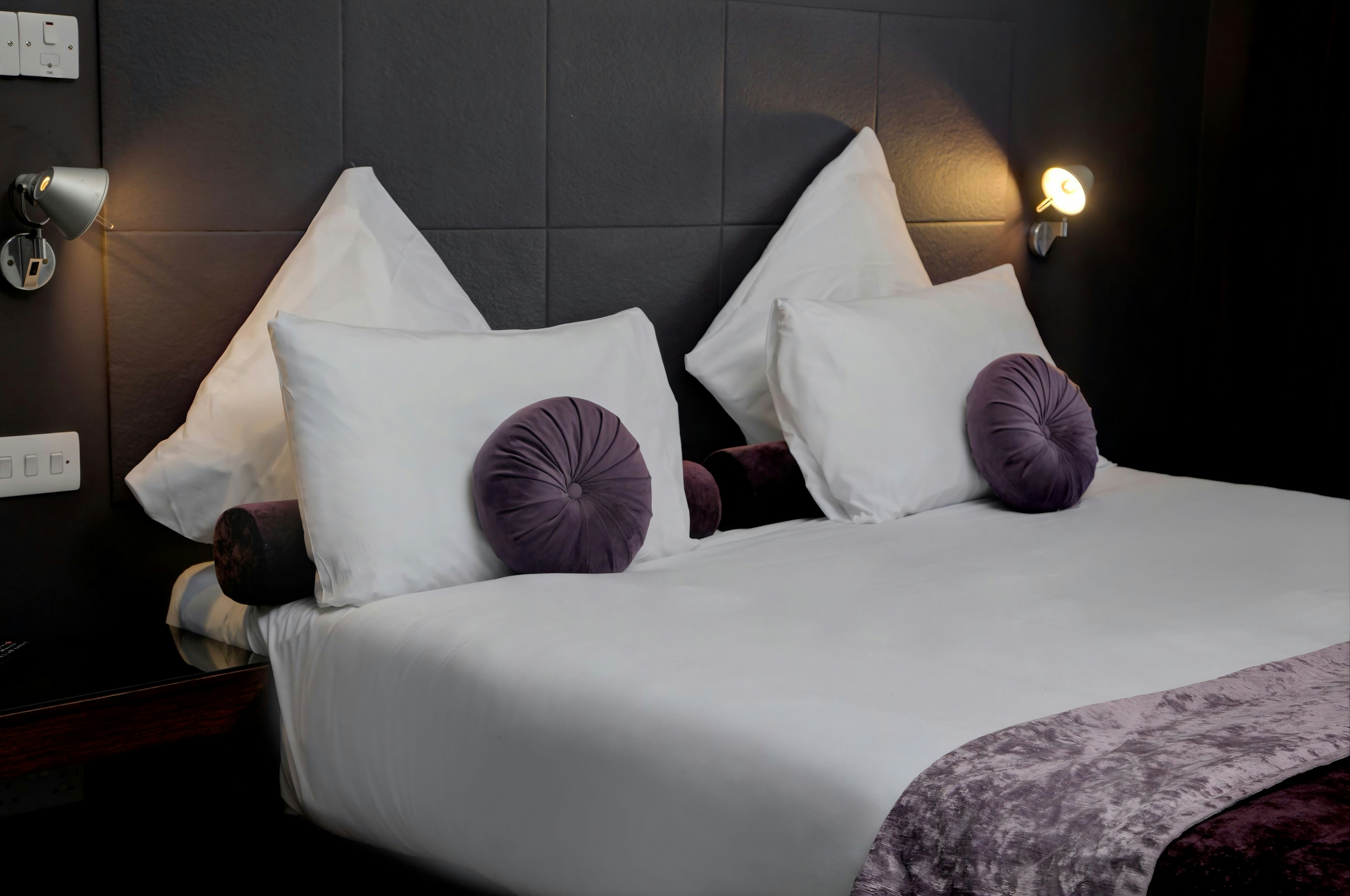 Carmelite Hotel 32/50