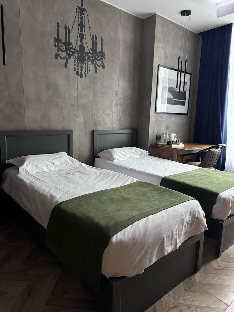 Bugu Hotel 9/46