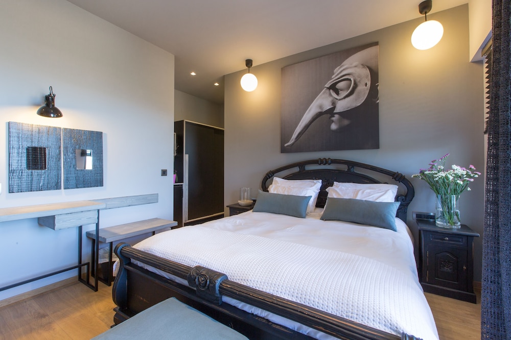 Anthemion Suites And Villas 14/50