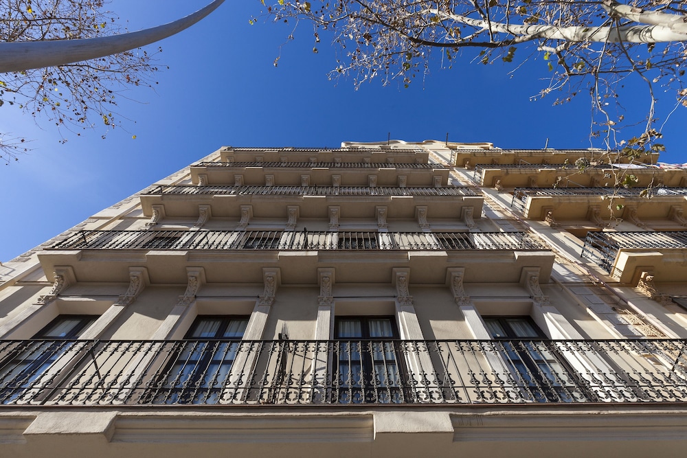 Aspasios Poblenou Apartments 1/50