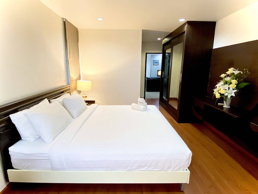 14 Place Sukhumvit Suites 16/66