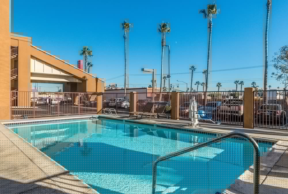 Days Inn by Wyndham Chula Vista/San Diego 8/57