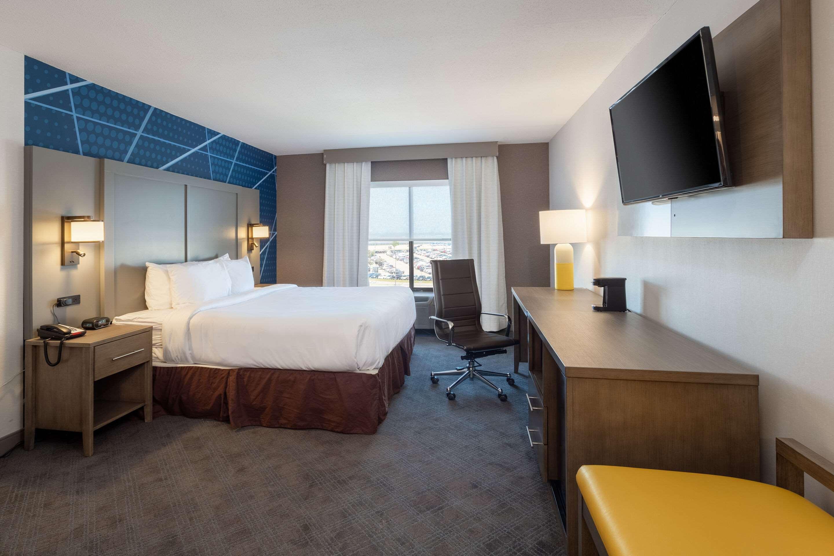 Comfort Inn & Suites Buffalo Airport 23/55