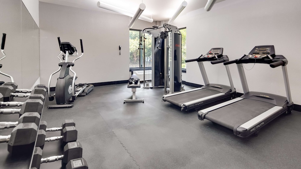 Best Western Plus Augusta North Inn & Suites 21/35