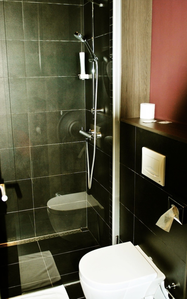 Kongres Hotel Roca 75/76