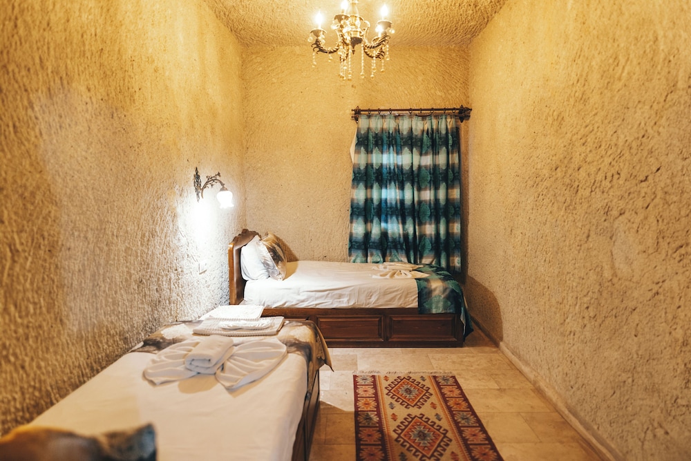 Goreme Valley Cave House 12/50