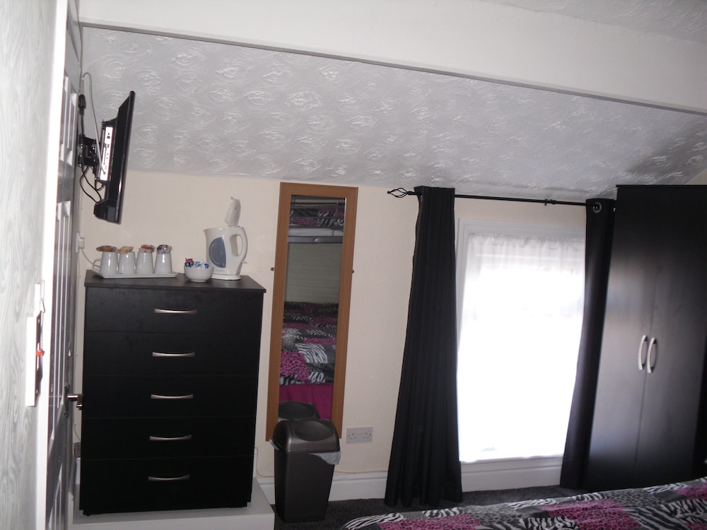 Trentham Private Hotel 5/50