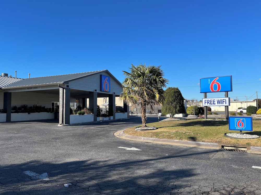 Motel6 Greenville, NC – ECU-Medical Center 44/59