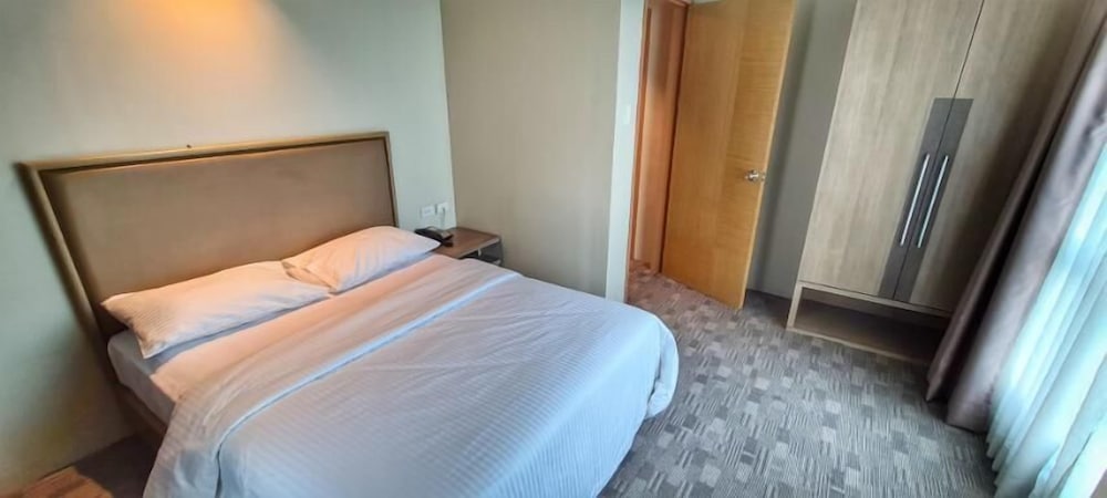 Sotogrande Katipunan 19/72