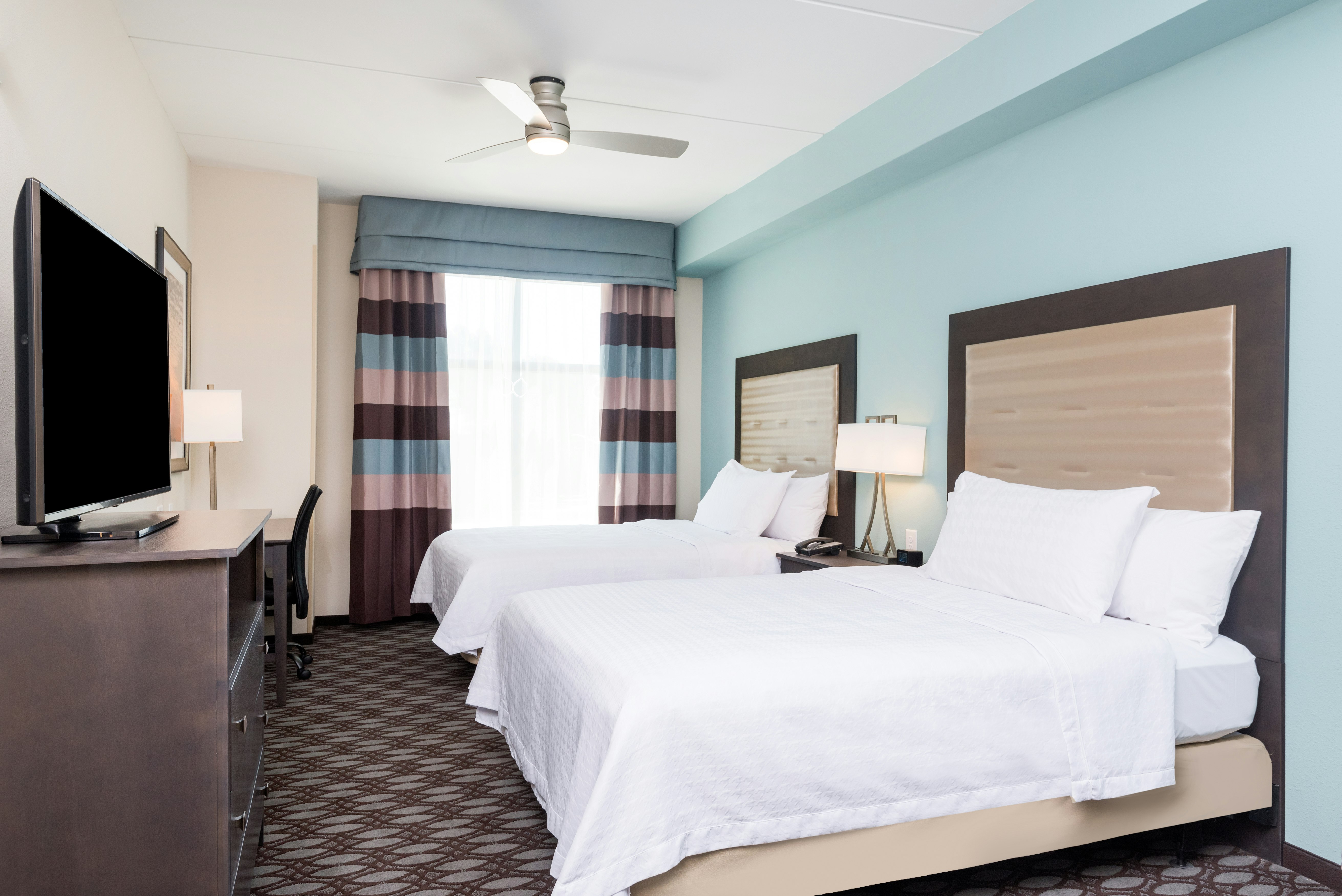 Suite, 2 Queen beds, Accessible