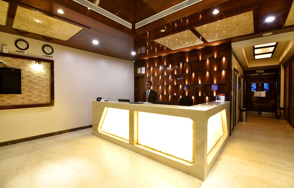 I V Sanctum Hotel 4/49