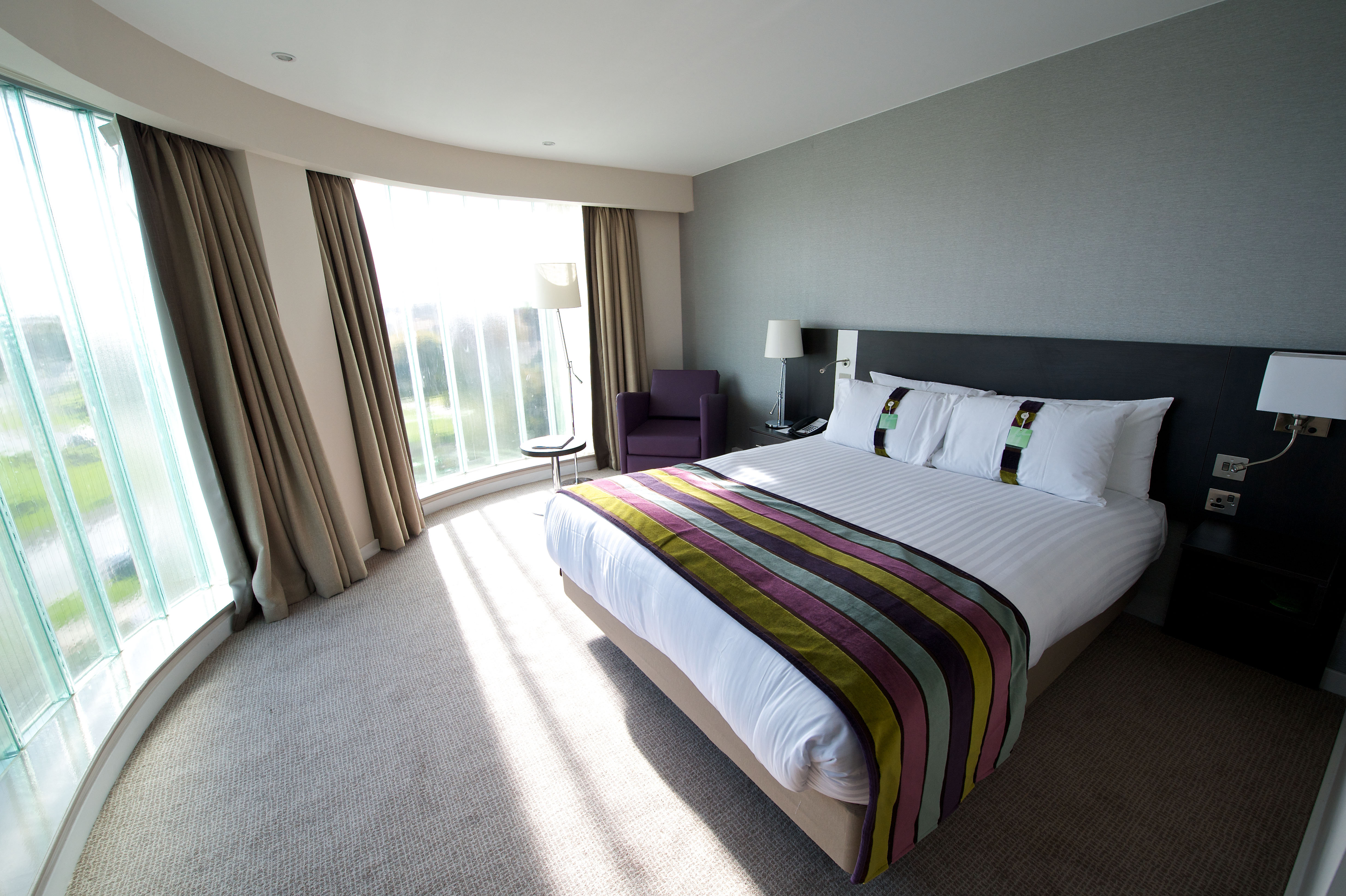 Holiday Inn Southend 24/77