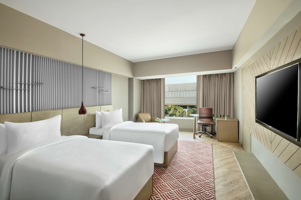 Radisson Hotel Sector 29 Gurugram 20/57