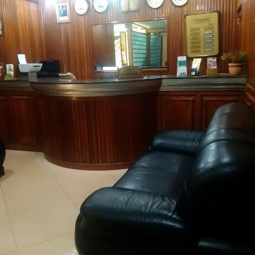 Jbk Hotel 4/33