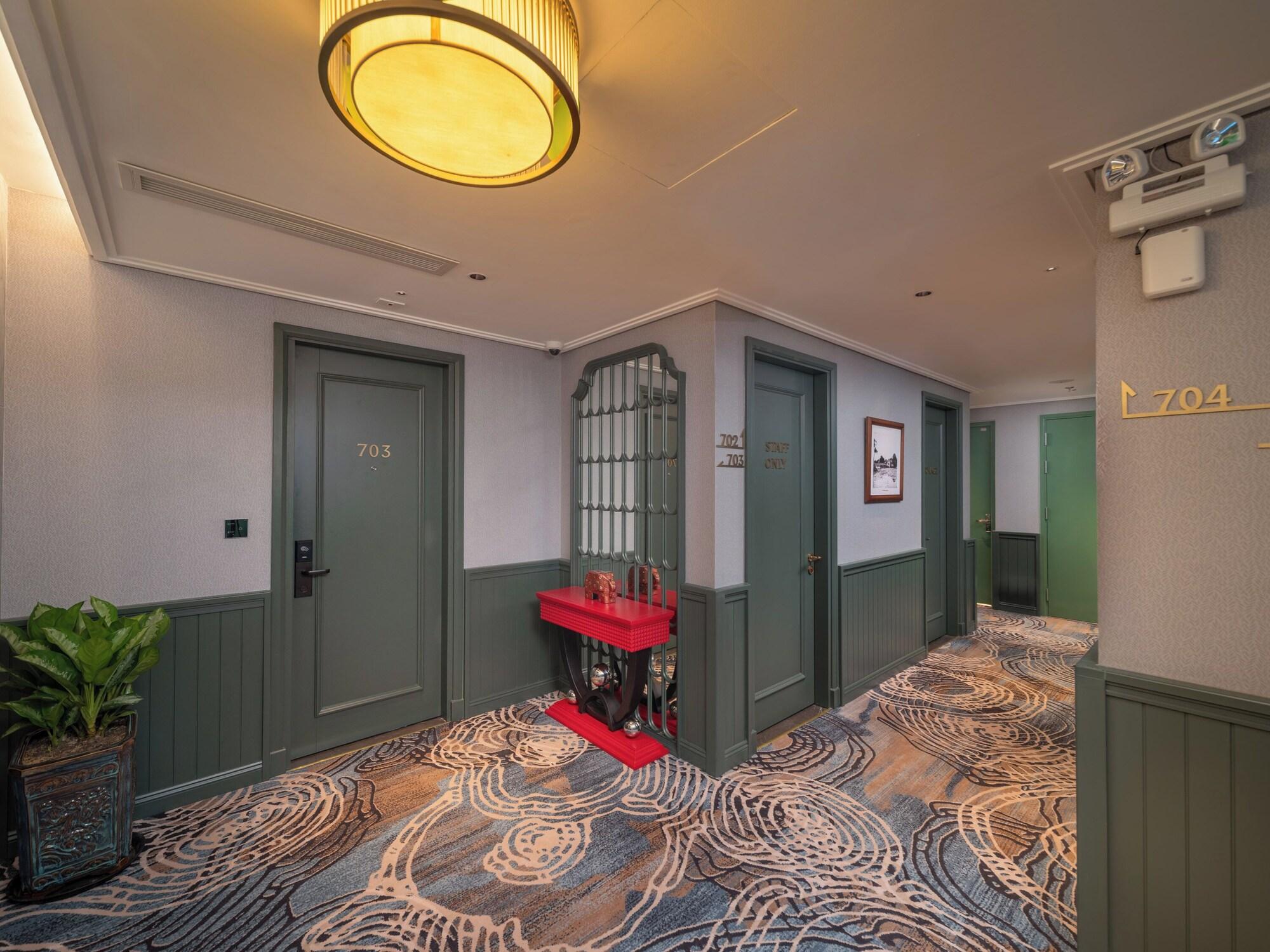 Tonkin Luxury Boutique Hotel & Spa 71/90