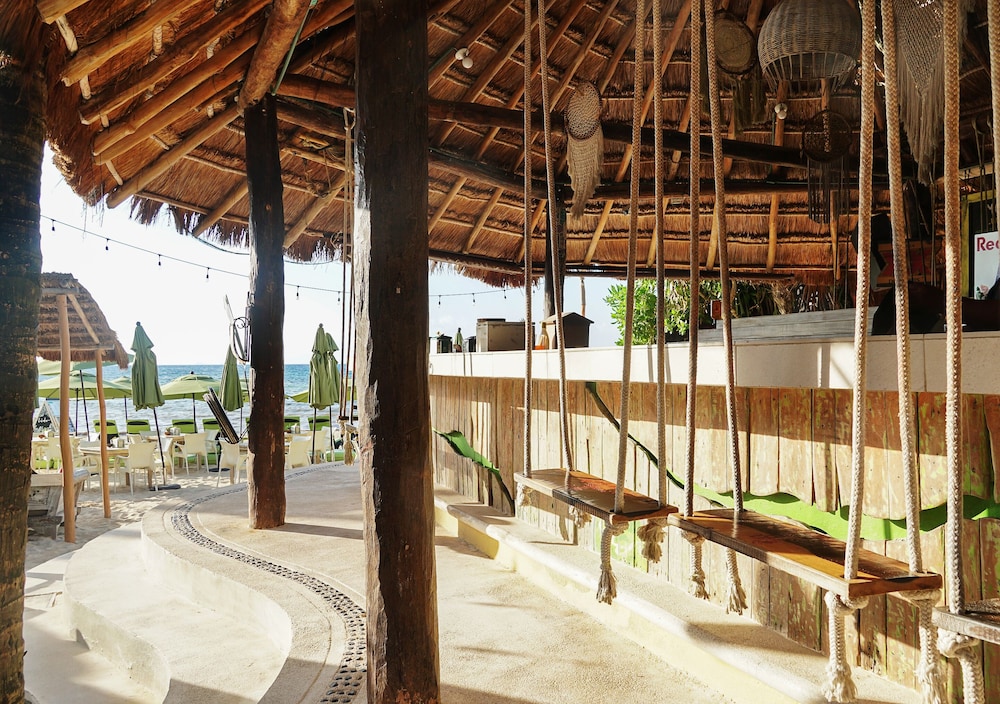 Hotel Colibri Beach 77/82