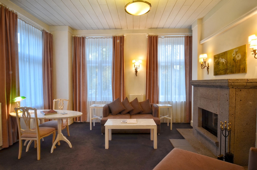 Kar-s Hotel 29/50