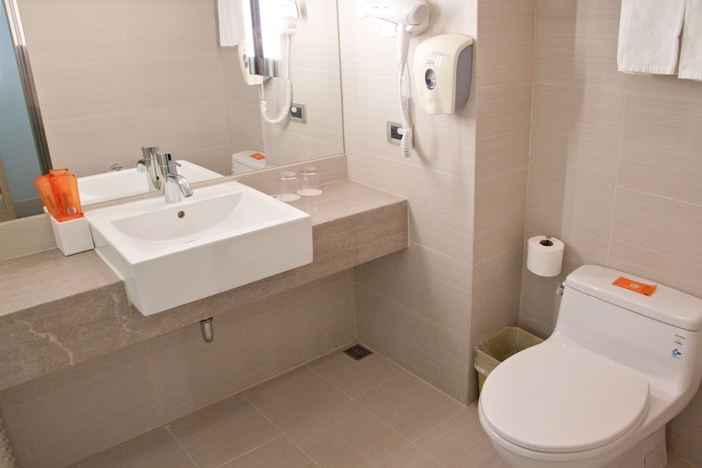 Holiday Inn Express Taoyuan 16/71