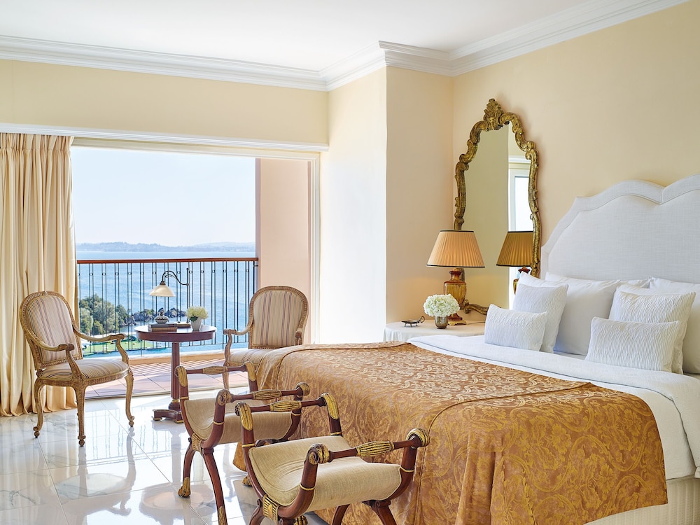 PRESIDENTIAL, SUITE