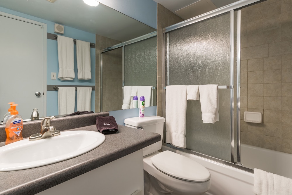 1Bd1Ba w BonusRM Stay Together Suites 16/62