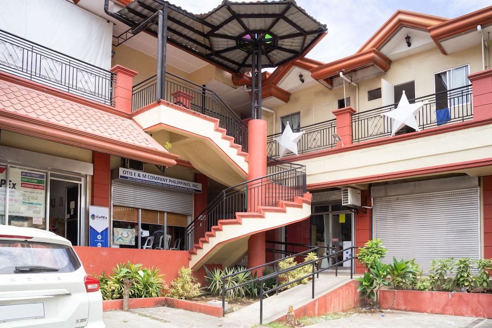 OYO 150 Davao Airport View Hotel 1/43