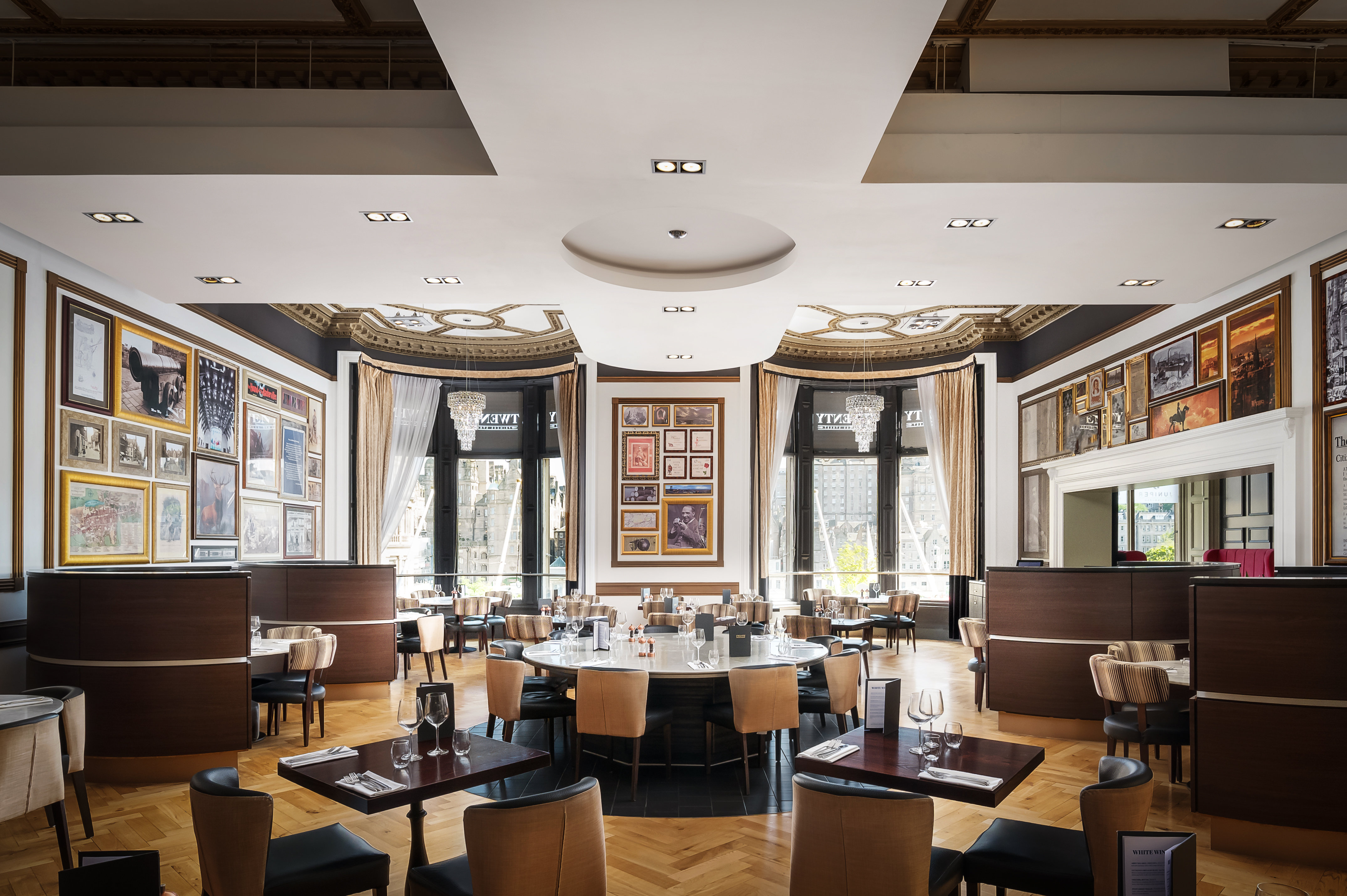 Hotel Indigo Edinburgh - Princes Street, an IHG Hotel (ex Royal British) 61/82