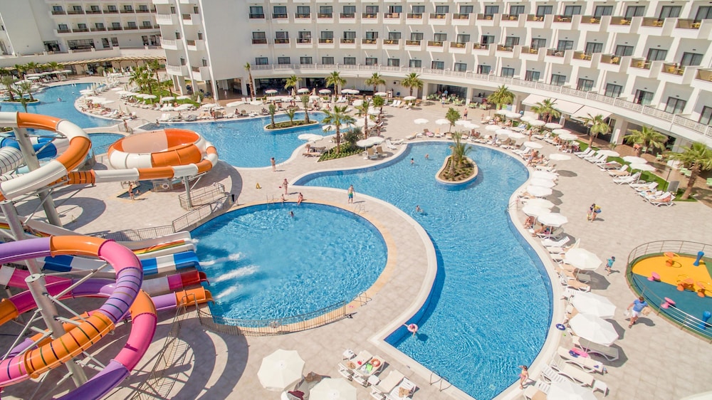 Calido Maris Hotel 45/60