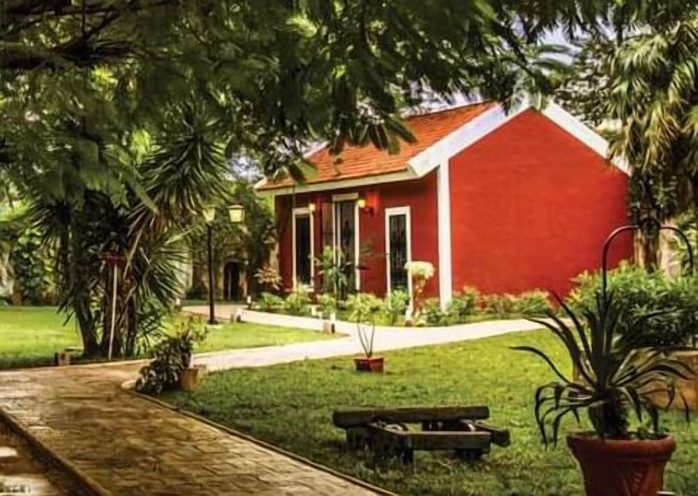 Hacienda Santa Cruz 65/68