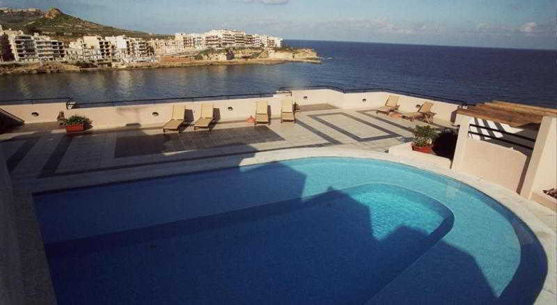 Hotel Calypso 32/48