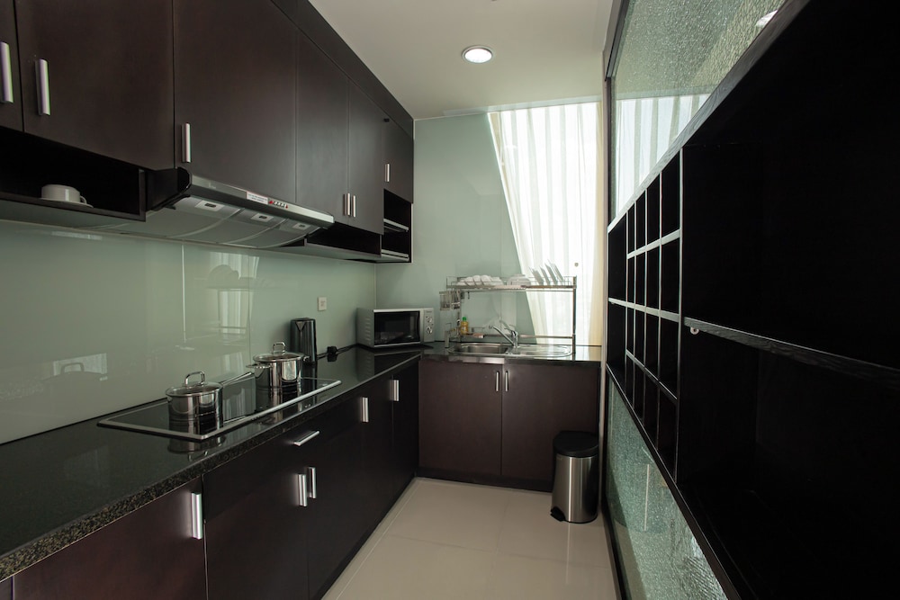 Mayfair Suites - Wmc Tower 61/70