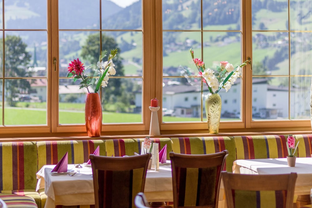 HARMONY HOTEL HARFENWIRT 29/38