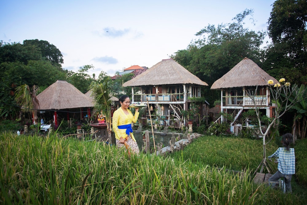 KTS Balinese Villas (ex KTS Day Spa & Retreat) 69/83