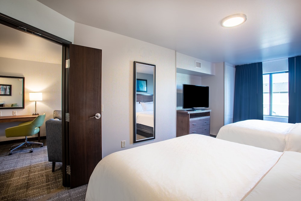 Staybridge Suites Sioux Falls Southwest 8/43