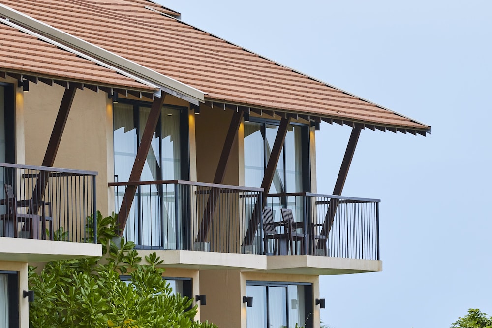 The Calm Resort and Spa in PASSEKUDAH