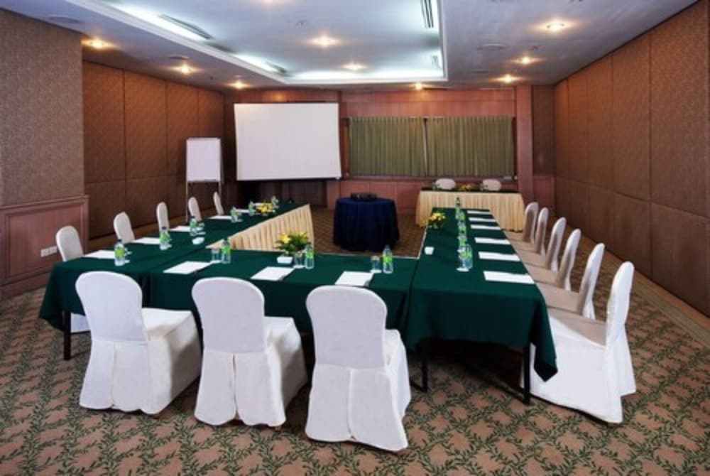 Berjaya Waterfront Hotel, Johor Bahru 57/64