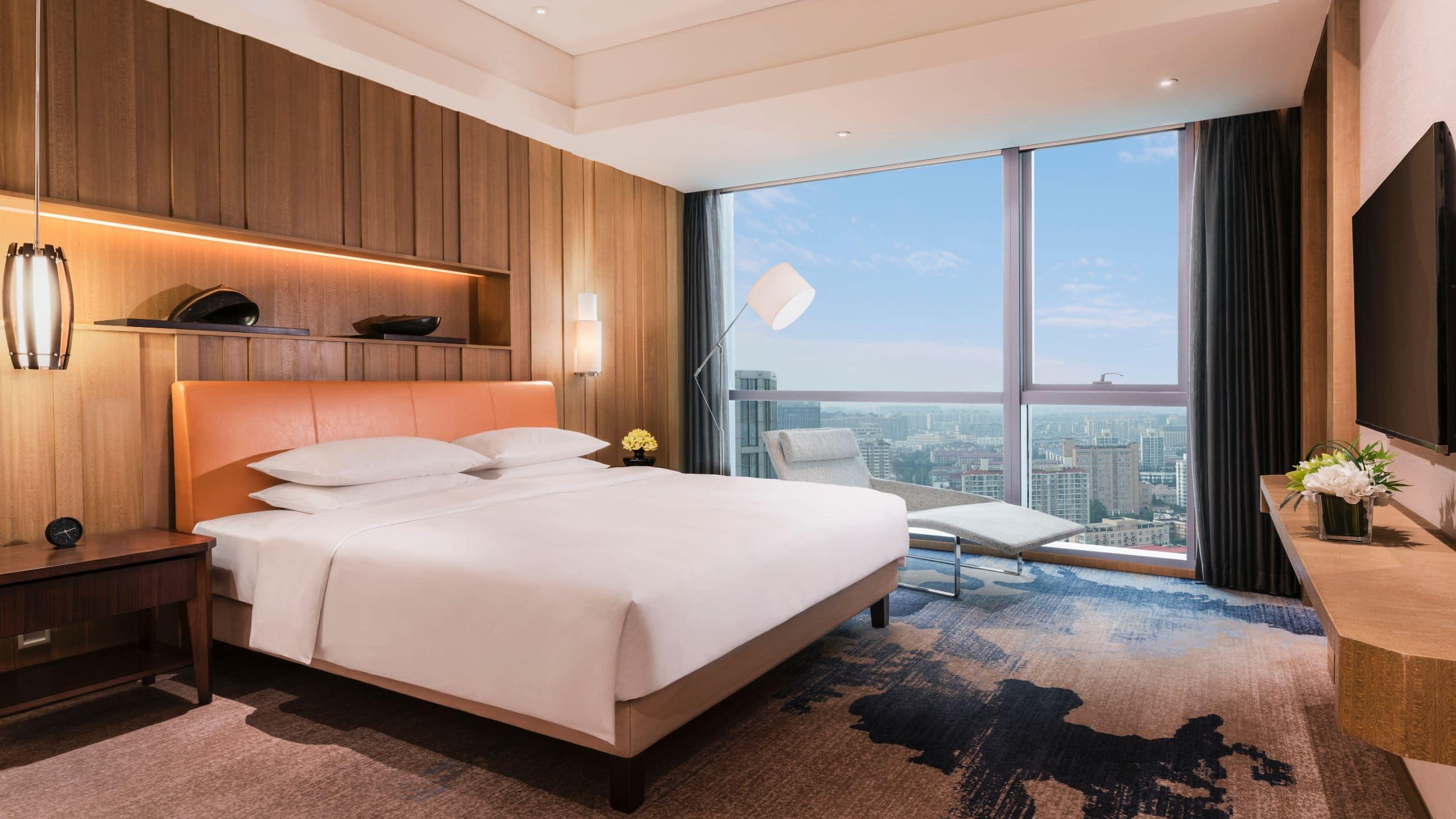 Regency, Suite