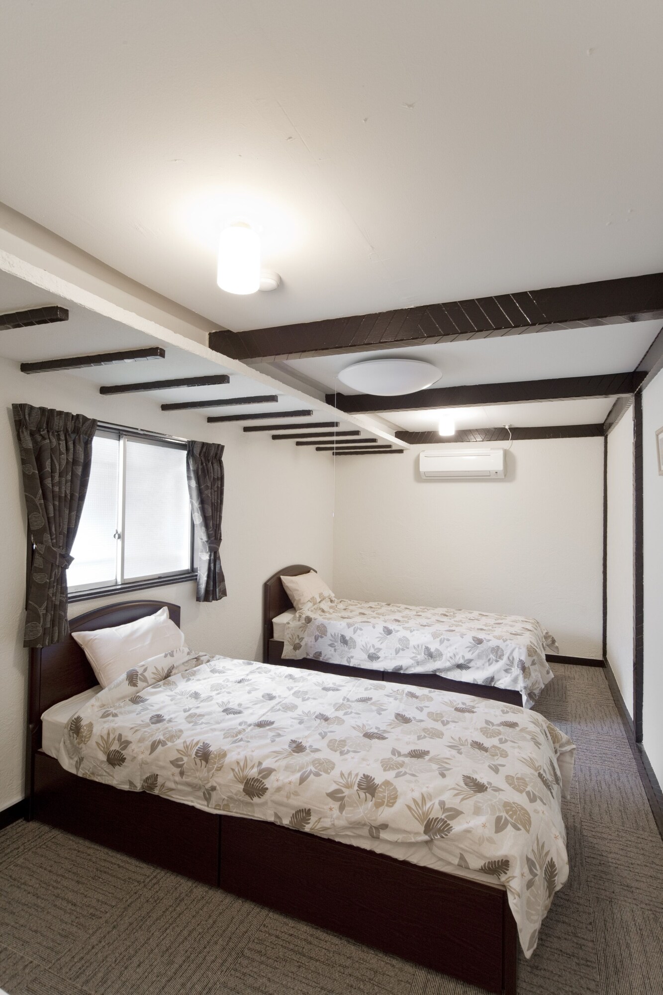 Room, Twin Beds, Main Building