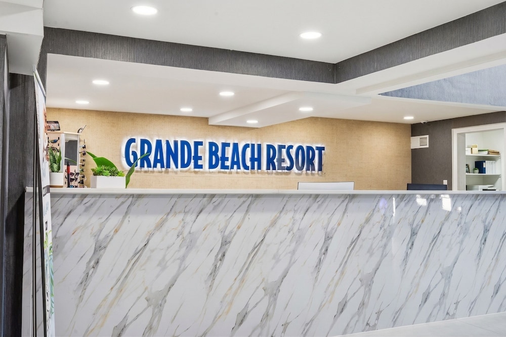 Grande Beach Resort 8/51